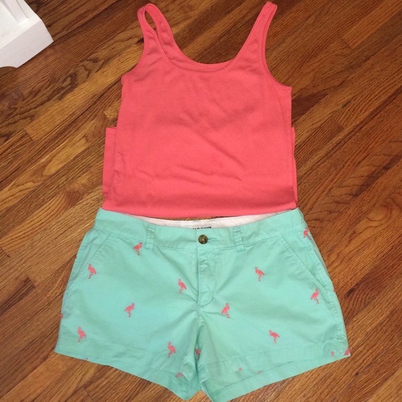Old Navy flamingo shorts - Picture 2 of 4